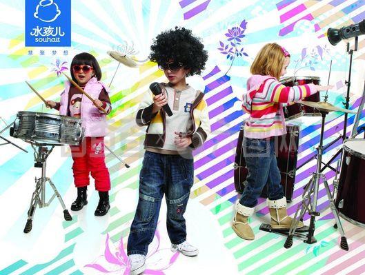 水孩兒童裝圖片 解讀童裝時尚與品質(zhì)的視覺盛宴