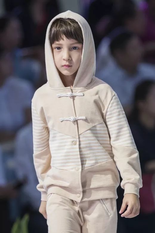 天彩公司攜Gretton童裝新品亮相北京時(shí)裝周，2019北京世園會(huì)特許商品同臺(tái)閃耀